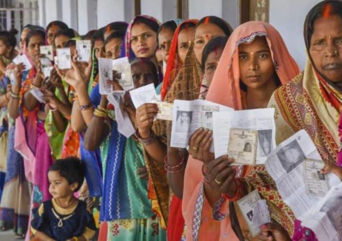 In Lok Sabha Elections, Data Reveals 121 Illiterate Candidates, 647 with Only Class 8 Education